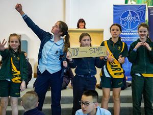 Blue Mountains students experience ‘good vibes’ at Mountains Live | CathEd Parra