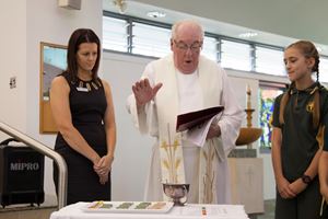 120216 Opening School Mass 2016 (37 of 100)